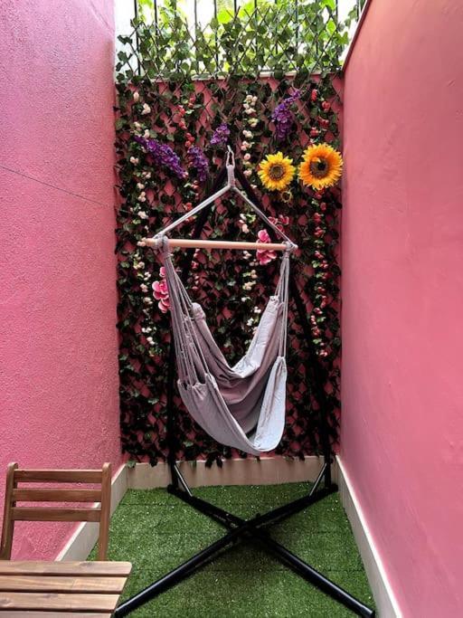 Artistic Digital Getaway - Patio & Great Location! Apartment Lisboa Ngoại thất bức ảnh