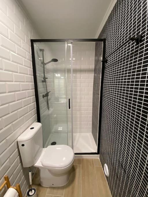 Artistic Digital Getaway - Patio & Great Location! Apartment Lisboa Ngoại thất bức ảnh